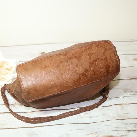 CÉLINE embossed floral leather shoulder handbag - Picture 8 of 8